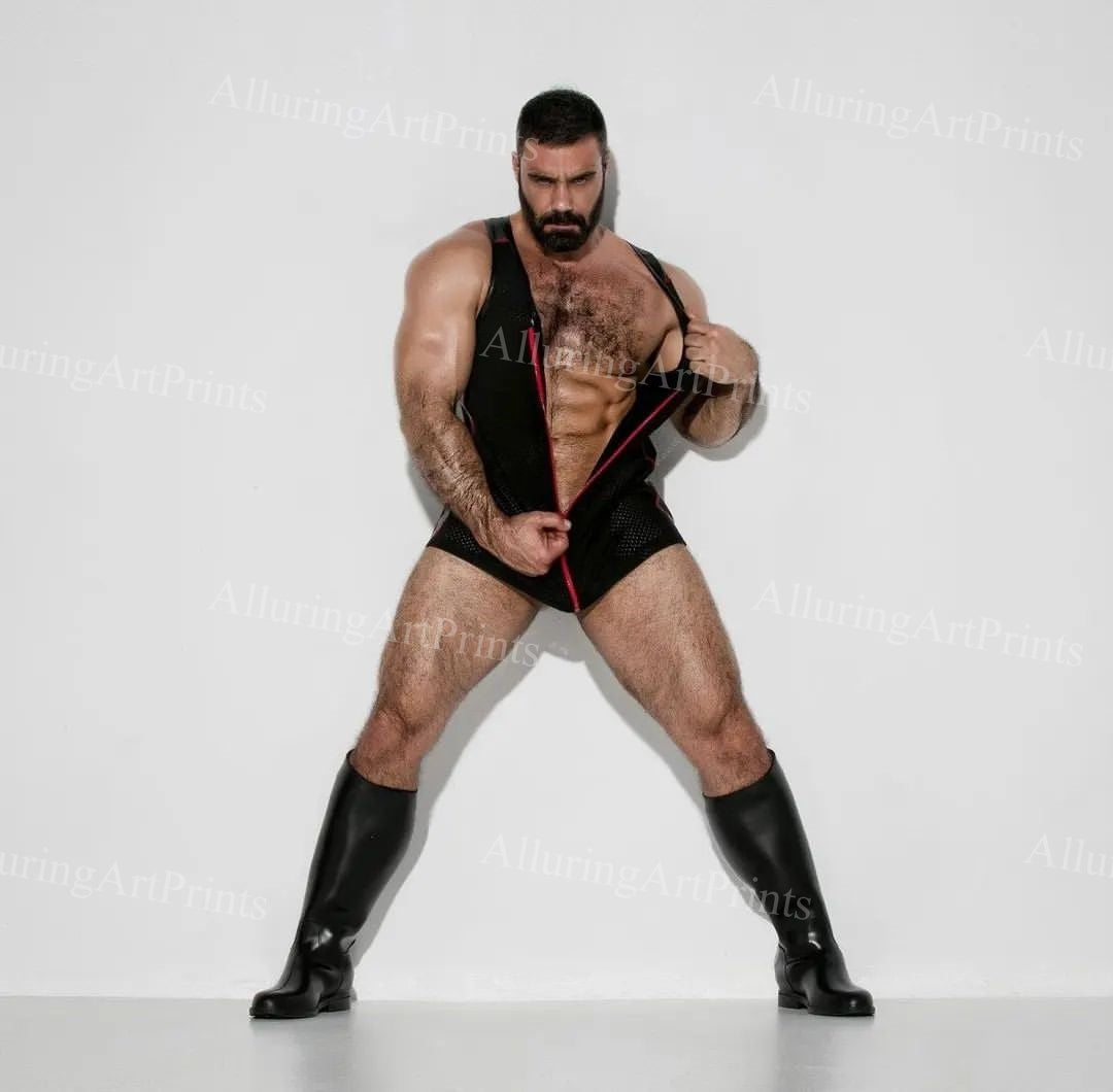 Risque Male Model Muscular - NN87