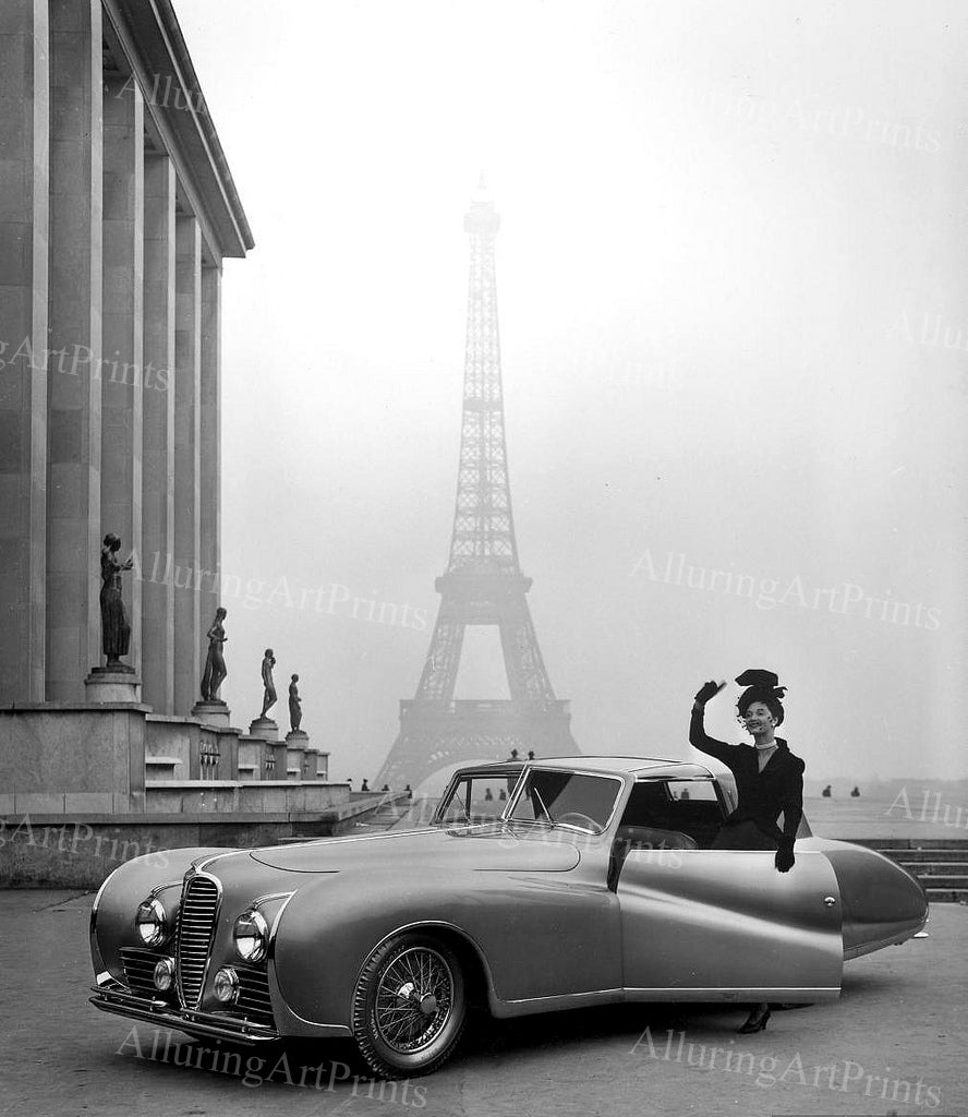 1947 Delahaye Eiffel Tower Vintage Car - Q1027