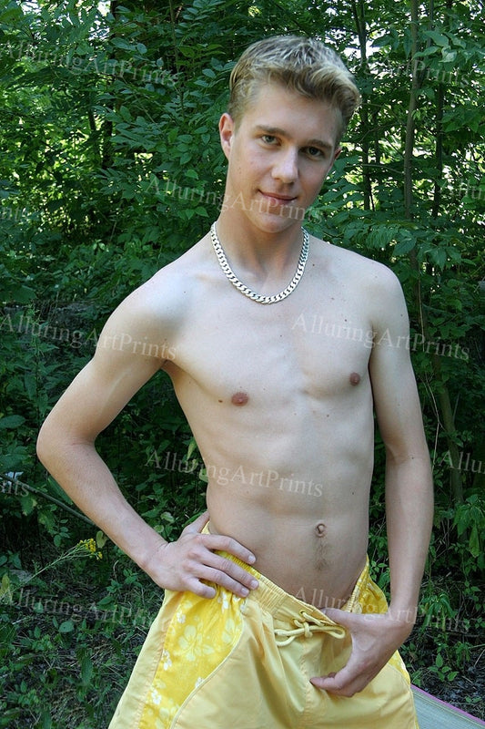 Risque Male Model Twinks - RR297