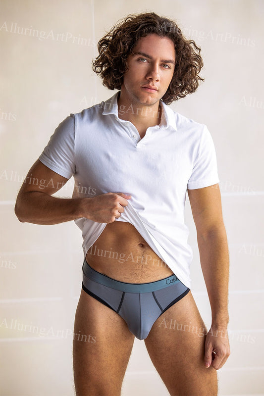 Santos Male Model Slender - S596