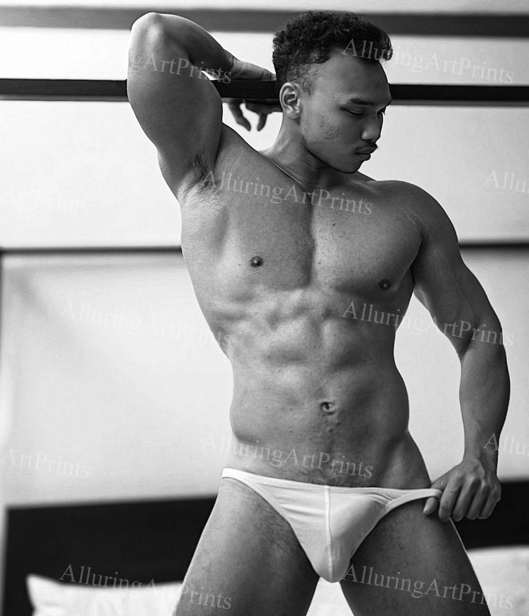 Male Model Muscular - U875