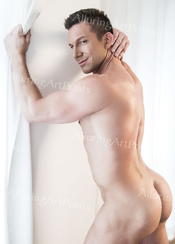 Nude Tomas Brand Male Model Buns - N357